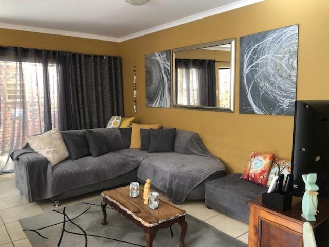 80 On Benade Apartment Bloemfontein Exterior foto