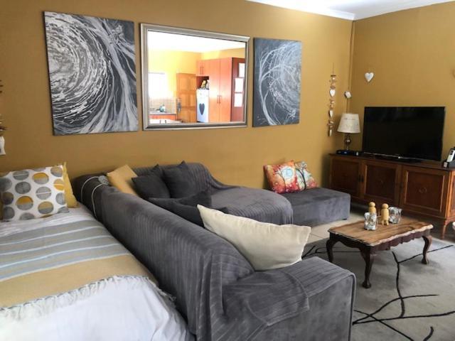 80 On Benade Apartment Bloemfontein Exterior foto